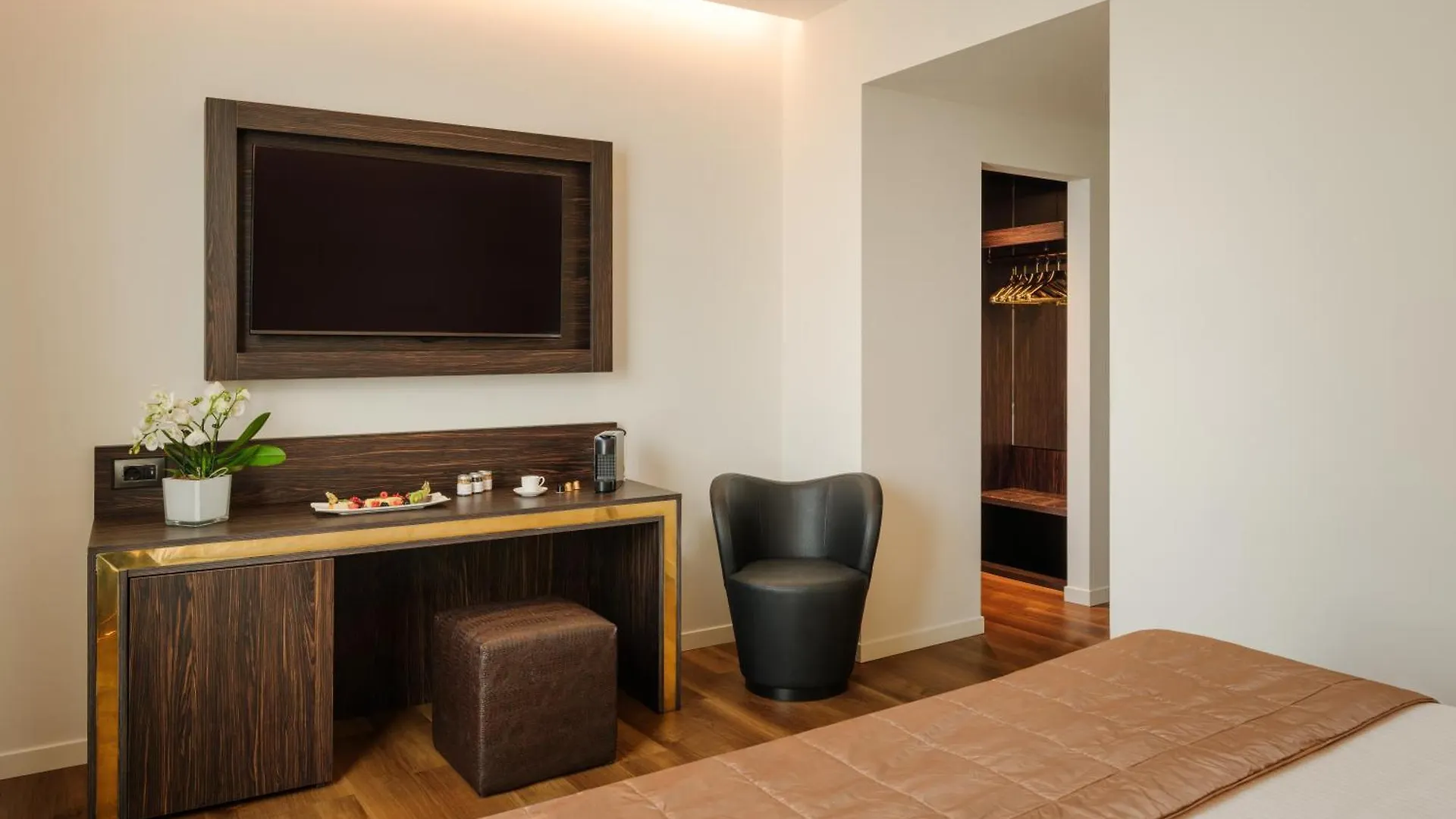 Hotel Dei Cavalieri Milano Duomo 4*, מילאנו איטליה