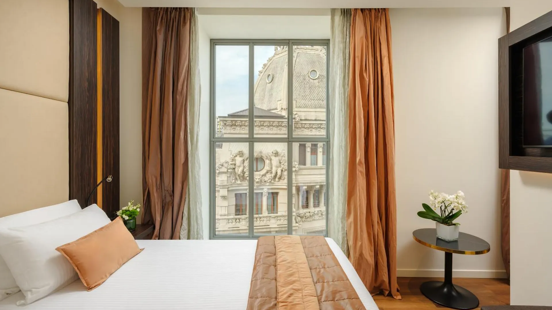 Hotel Dei Cavalieri Milano Duomo 4*, מילאנו